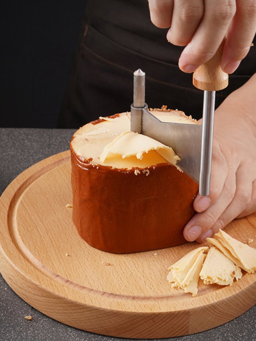 Multifunctional Rust-Proof Shredder Girolle with Handle for Cheese Wheels